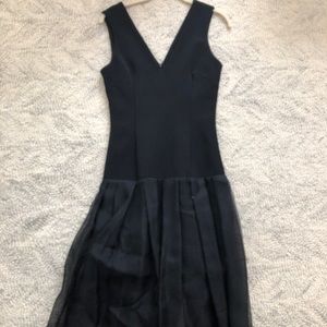 Women’s power Vicose V dress with organza flare